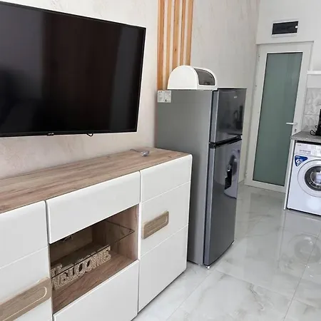 Sunny Dreams Apartment *