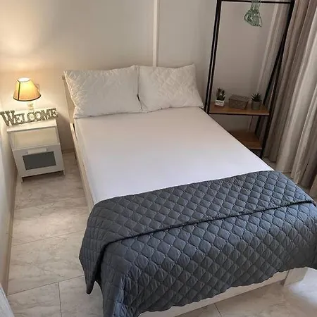 Sunny Dreams Apartment