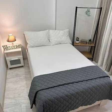 Sunny Dreams Apartment *